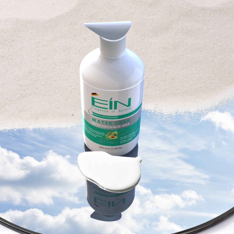 کرم مرطوب کننده دست، صورت و بدن واتر بانک حاوی هیالورونیک اسید و آلوئه‌ورا و آووکادو